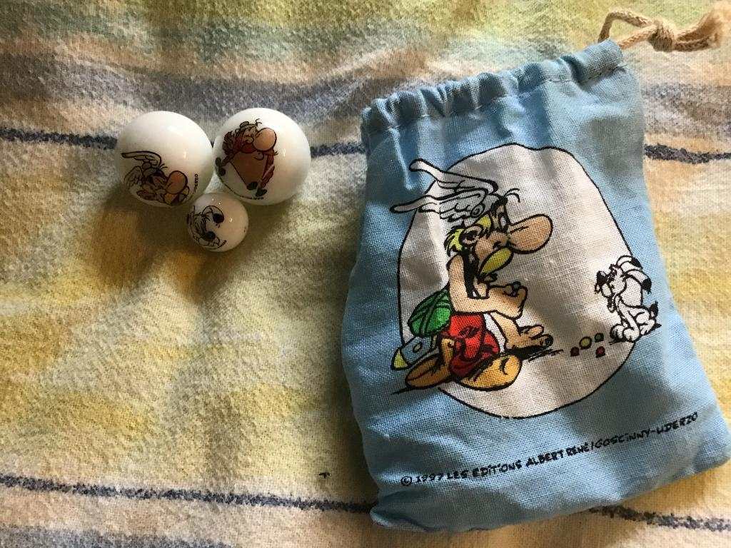 3 knikkers Asterix en co, Ophalen of Verzenden, Asterix en Obelix, Zo goed als nieuw