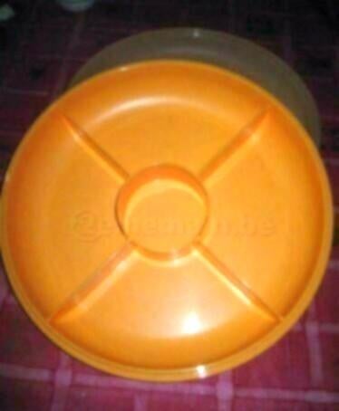 Tupperware: dienblad met vakjes, Huis en Inrichting, Ophalen of Verzenden, Nieuw, Oranje