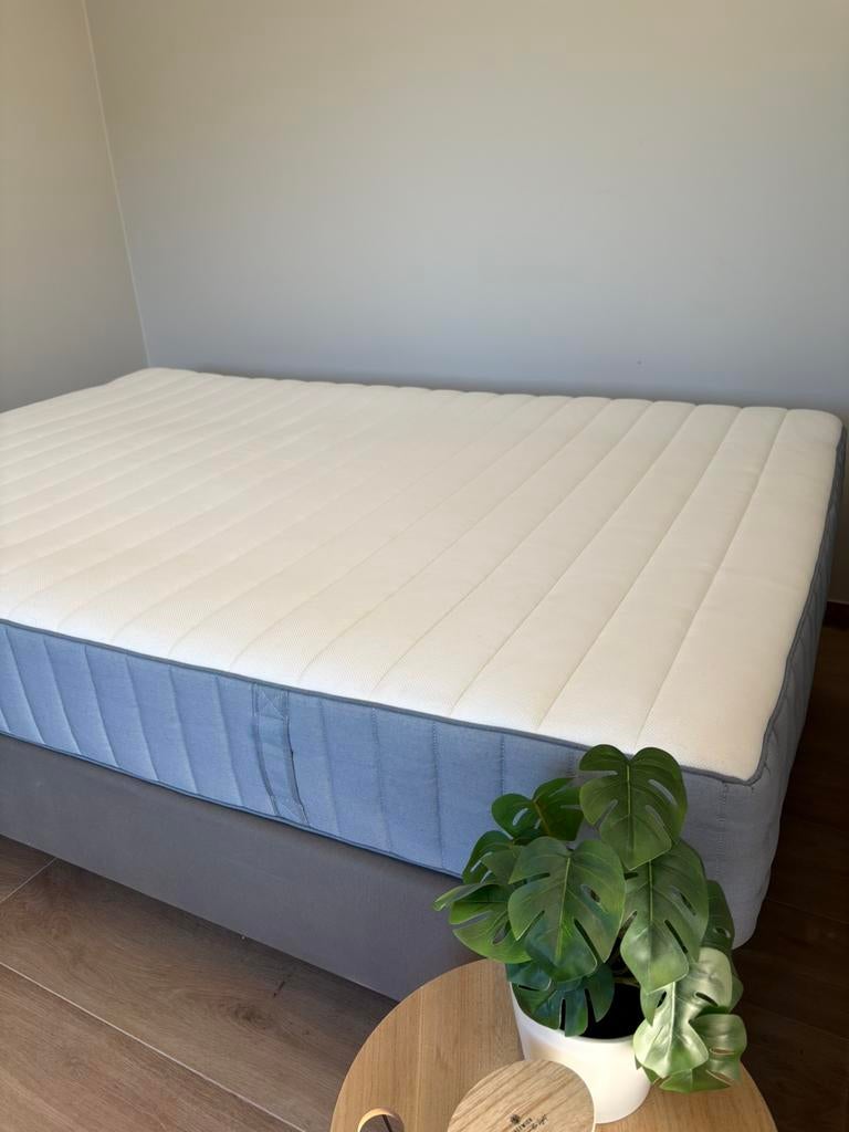 Boxspring 140x200, Ophalen, Zo goed als nieuw