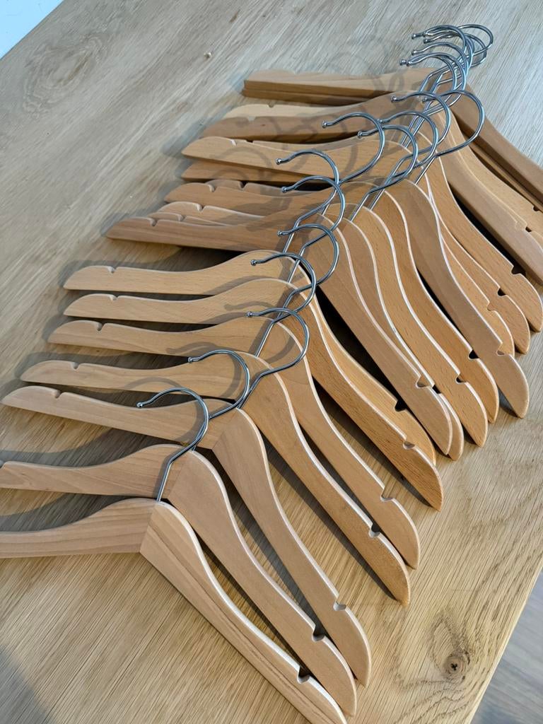 20 houten kleerhangers voor kinderkleding, Ophalen of Verzenden, Nieuw, Hout, Kinderen