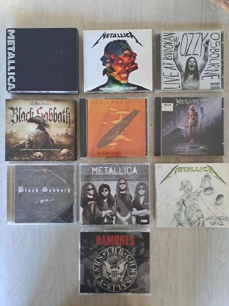 Cd's Metallica, Black Sabbath, Led Zeppelin, Ozzy, Megadeth, Enlèvement