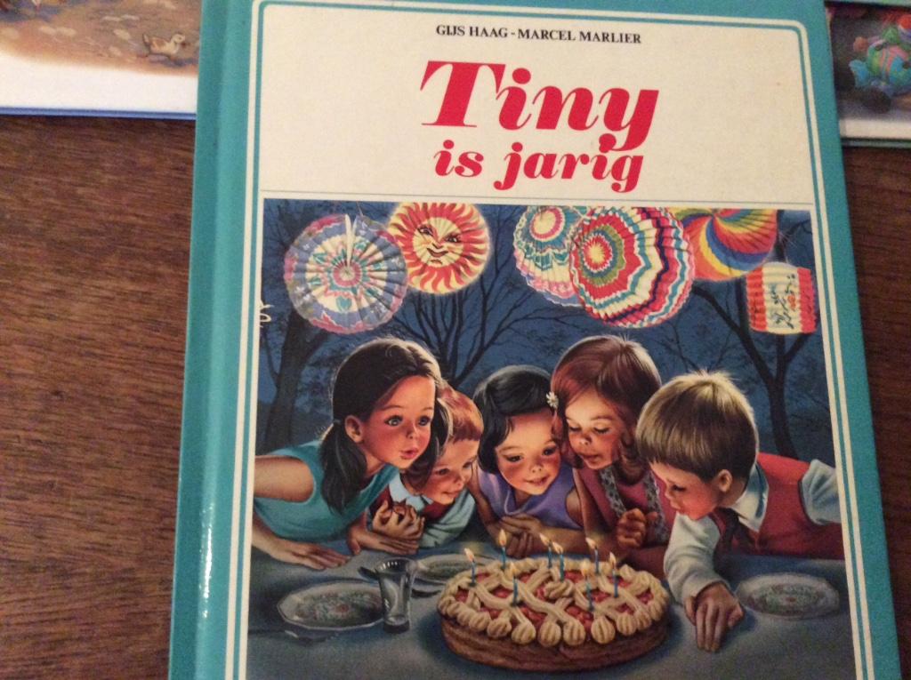 Vintage. Tiny  boeken  .,allerlei....€5 per stuk.., Ophalen of Verzenden, Gelezen