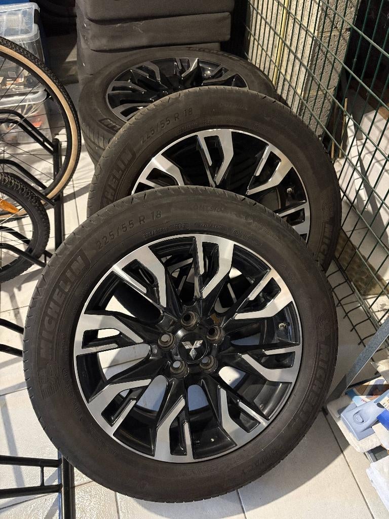MITSUBISHI OUTLANDER Originele Velgen & Banden 18" 5x114.3, Auto-onderdelen, Banden en Velgen, Ophalen, 18 inch, Gebruikt, Velg(en)
