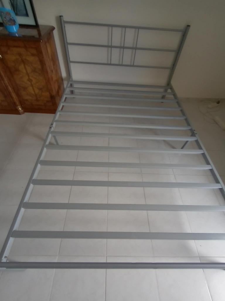 2 PERSOONSBED, Ophalen, Gebruikt