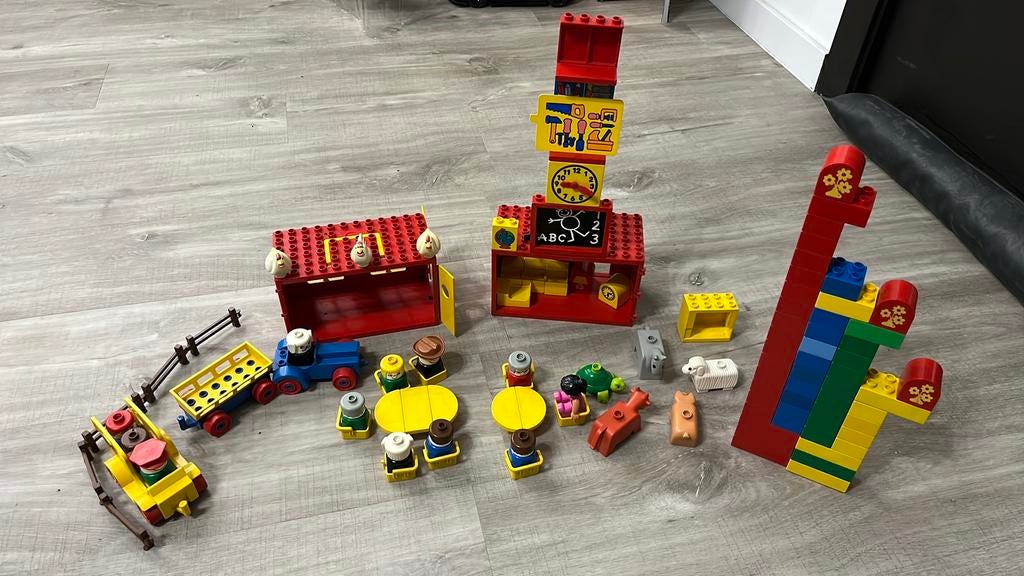 Lot ancien Lego ferme et école, Enlèvement ou Envoi, Comme neuf