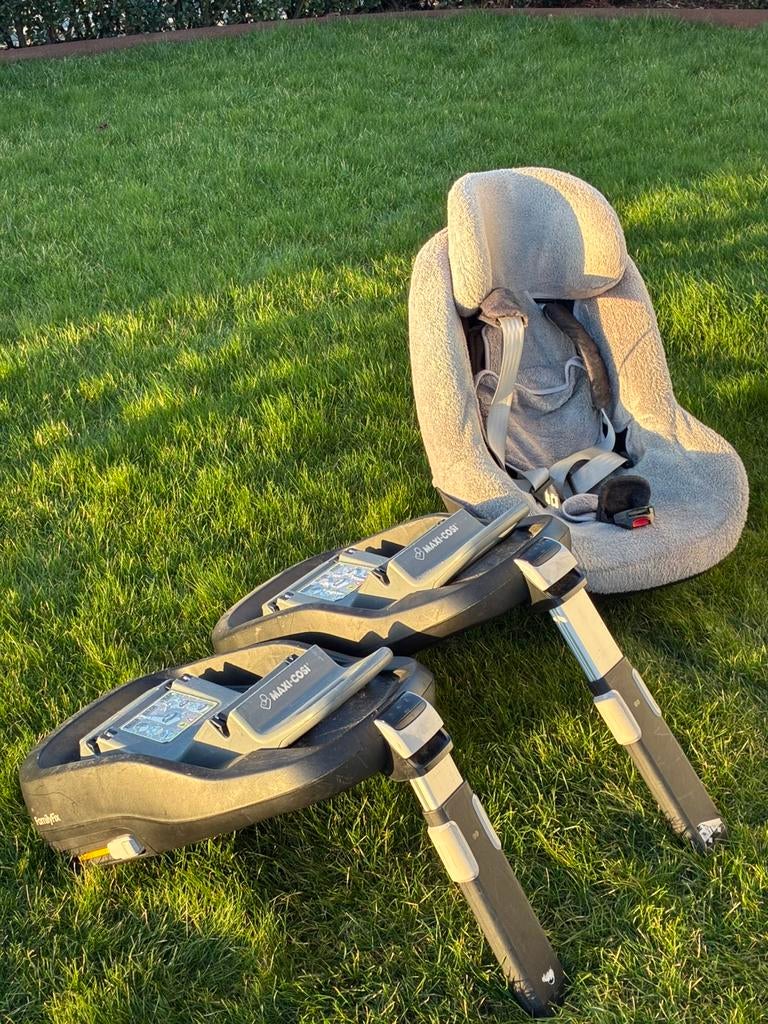 Familyfix pearl en 2 isofixen, Kinderen en Baby's, Autostoeltjes, Ophalen, Verstelbare rugleuning, Gebruikt, 9 t/m 18 kg