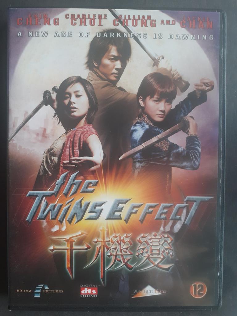 The twins effect - Jackie Chan, Vanaf 12 jaar, Ophalen of Verzenden, Zo goed als nieuw, Actie
