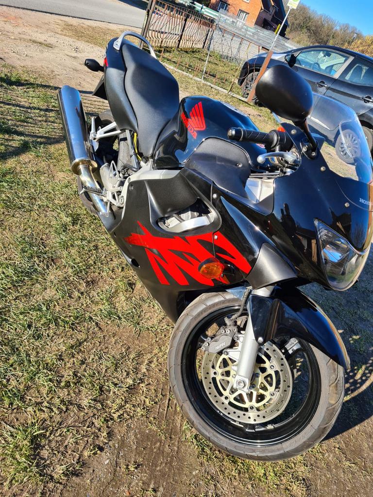 Honda CBR600F - Seulement 20 000 km - Très bon état, Enlèvement, Utilisé