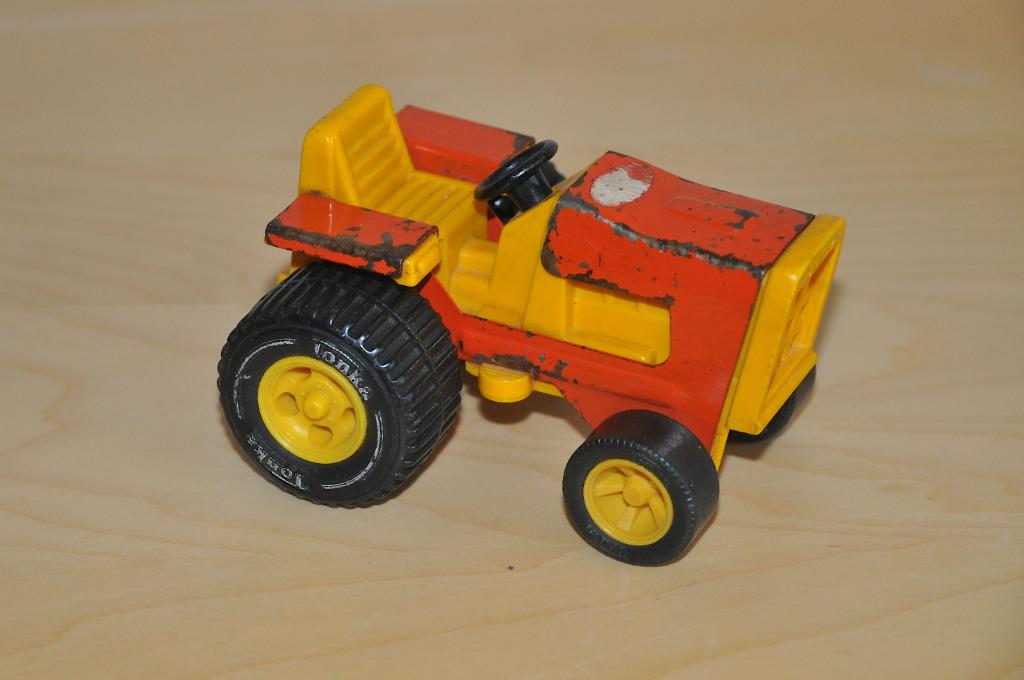Tonka oranje-gele tractor, Kinderen en Baby's, Speelgoed |Speelgoedvoertuigen, Ophalen of Verzenden, Gebruikt