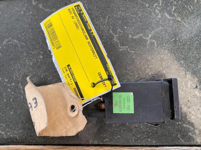 Commutateur chauffage vitre arrière d'un Audi A3, Autos : Pièces & Accessoires, Enlèvement ou Envoi, 3 mois de garantie, Utilisé