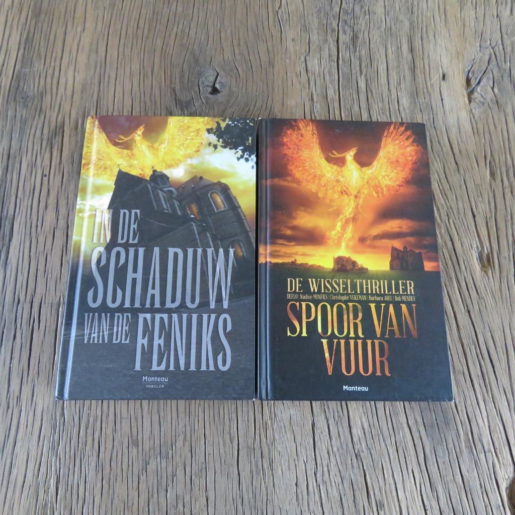 In de schaduw van de Feniks - Spoor van vuur Wisselthriller, Ophalen of Verzenden