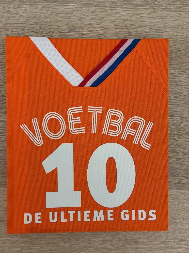 Voetbal - de ultieme gids, Enlèvement ou Envoi, Neuf, Sport de ballon