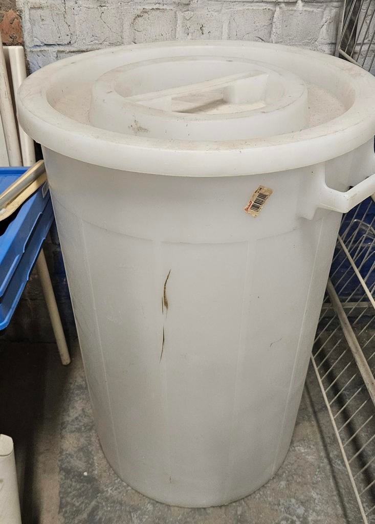 Grote opbergton, Huis en Inrichting, Emmers, Ophalen, Gebruikt, Met deksel