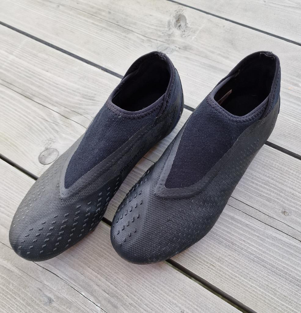Voetbalschoenen (veterloos) - 5 maanden oud/ZEER GOEDE STAAT, Enlèvement, Comme neuf, Chaussures