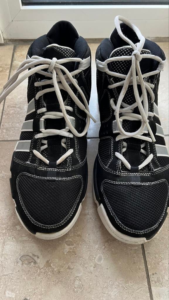 Adidas basketbalschoenen, Sport en Fitness, Basketbal, Ophalen, Zo goed als nieuw