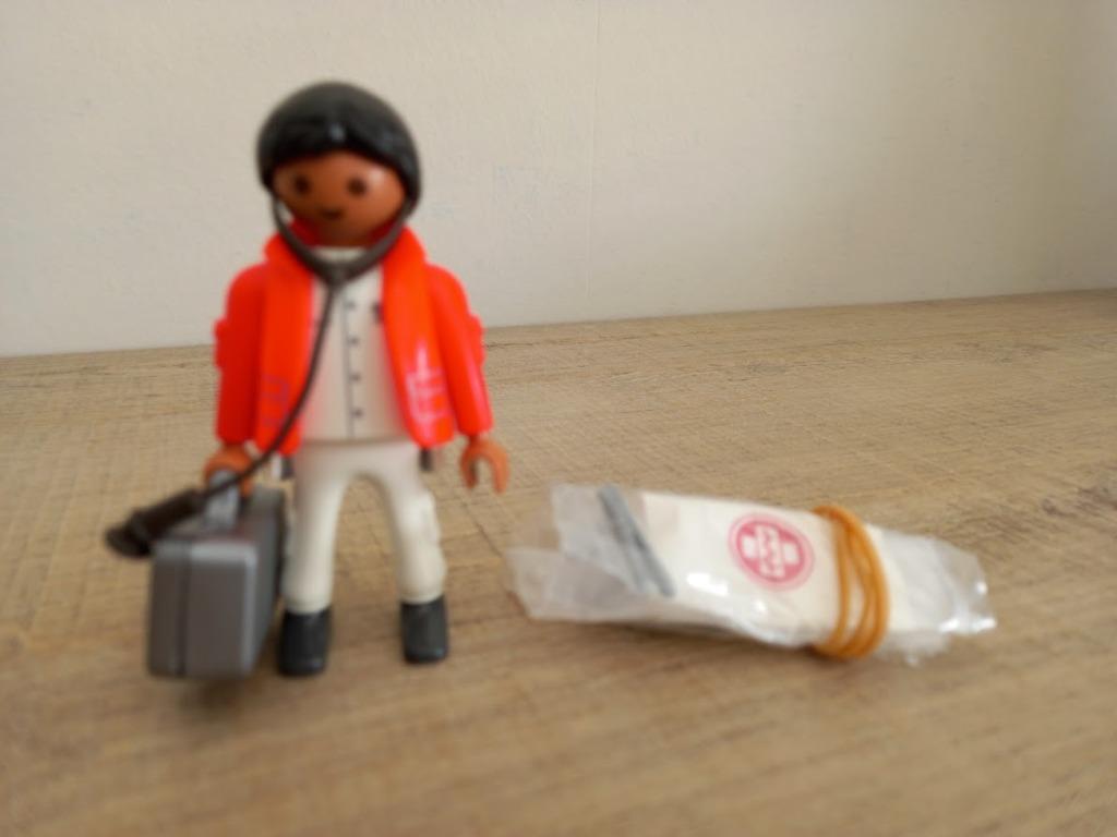 Playmobil ambulancier medisch hospitaal MUG city, Enlèvement ou Envoi, Neuf, Ensemble complet