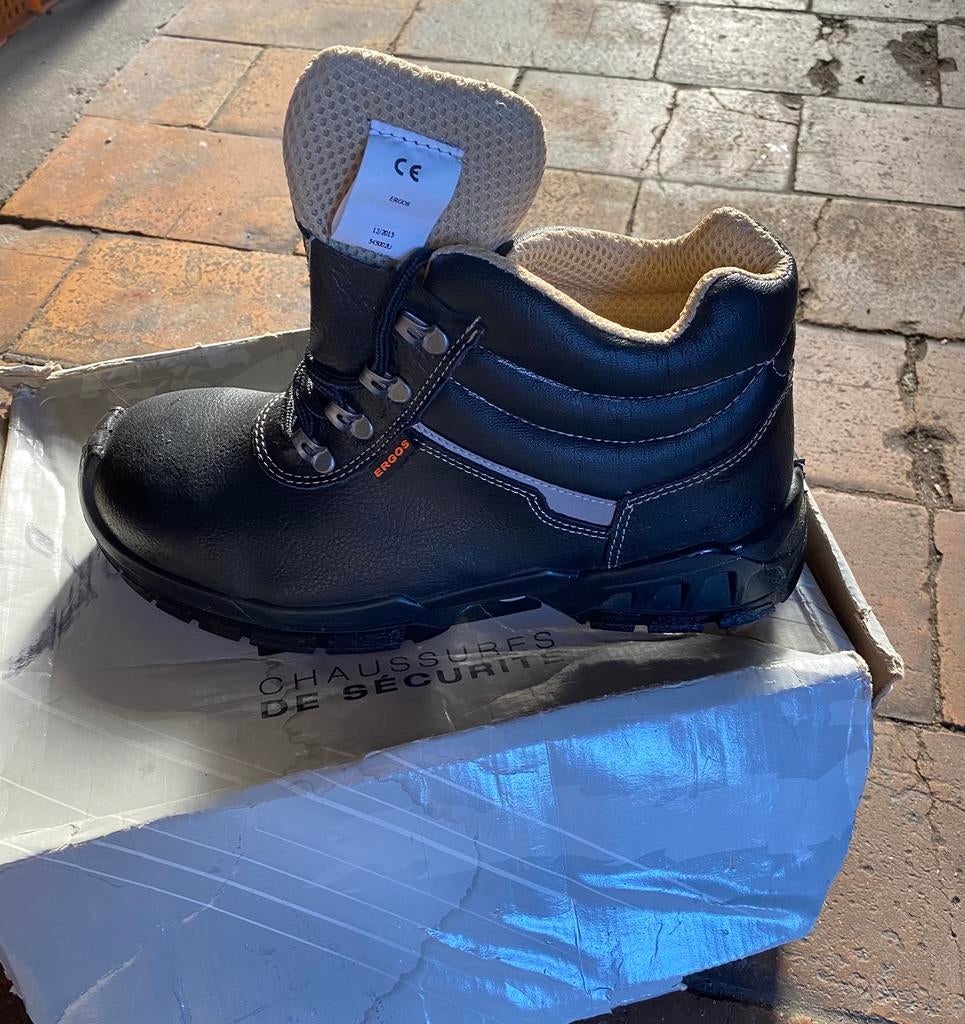Nieuwe ERGOS veiligheidsschoenen maat 41., Ophalen, Nieuw