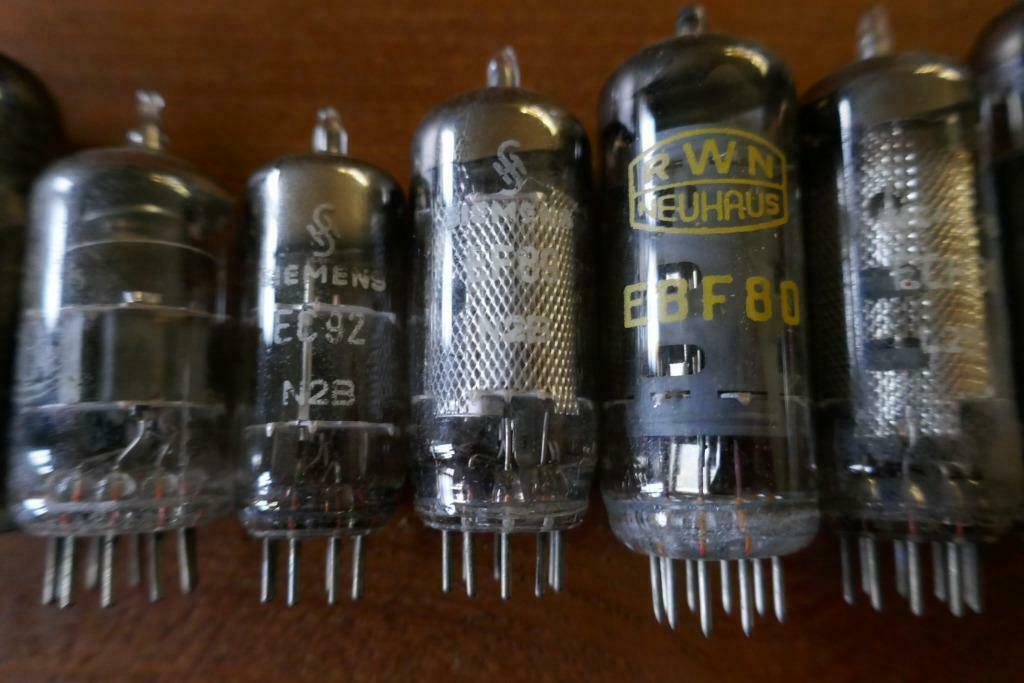 Radiolamp ECC85, Antiek en Kunst, Antiek | Tv's en Audio, Ophalen of Verzenden