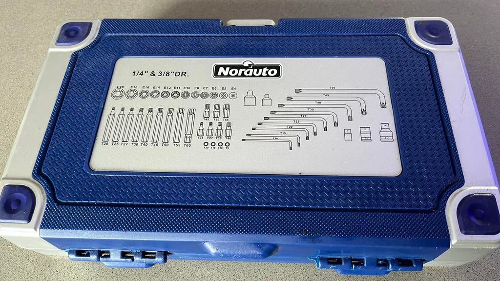 Coffret douilles Torx et embouts Norauto 1/4 & 3/8 DR, Bricolage & Construction, Outillage | Outillage à main