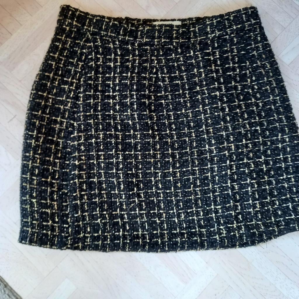 Belle jupe noire à fil doré de la marque JDY, Enlèvement, Comme neuf, Noir