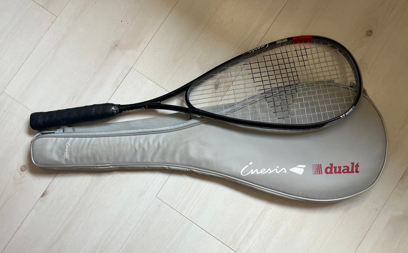 Squash racket Genesis Dualt, Sport en Fitness, Squash, Ophalen, Gebruikt, Racket