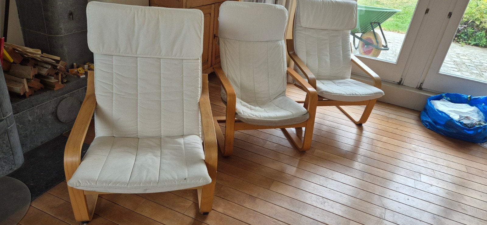 3 fauteuils IKEA à donner