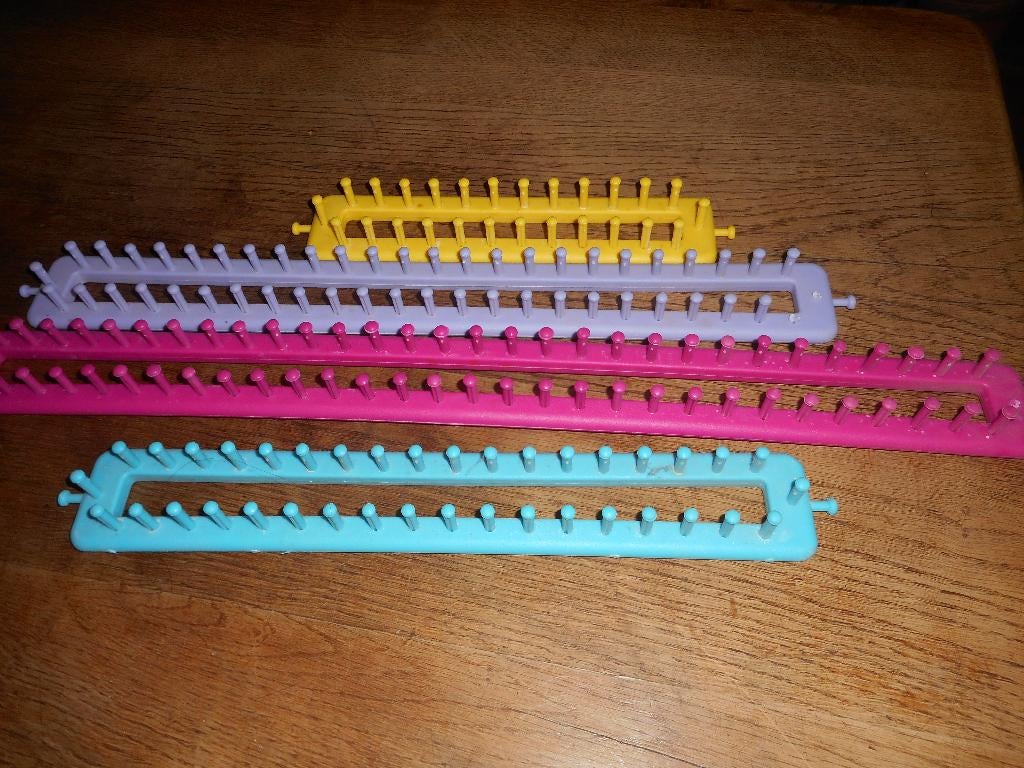 Ensemble tricotin, Multicolore, Enlèvement ou Envoi, Matériel de bricolage, Comme neuf