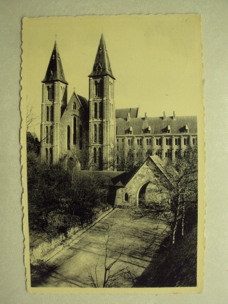 53392 - ABBAYE DE MAREDSOUS - L'ENTREE - ZIE 2 FOTO'S, Ophalen of Verzenden