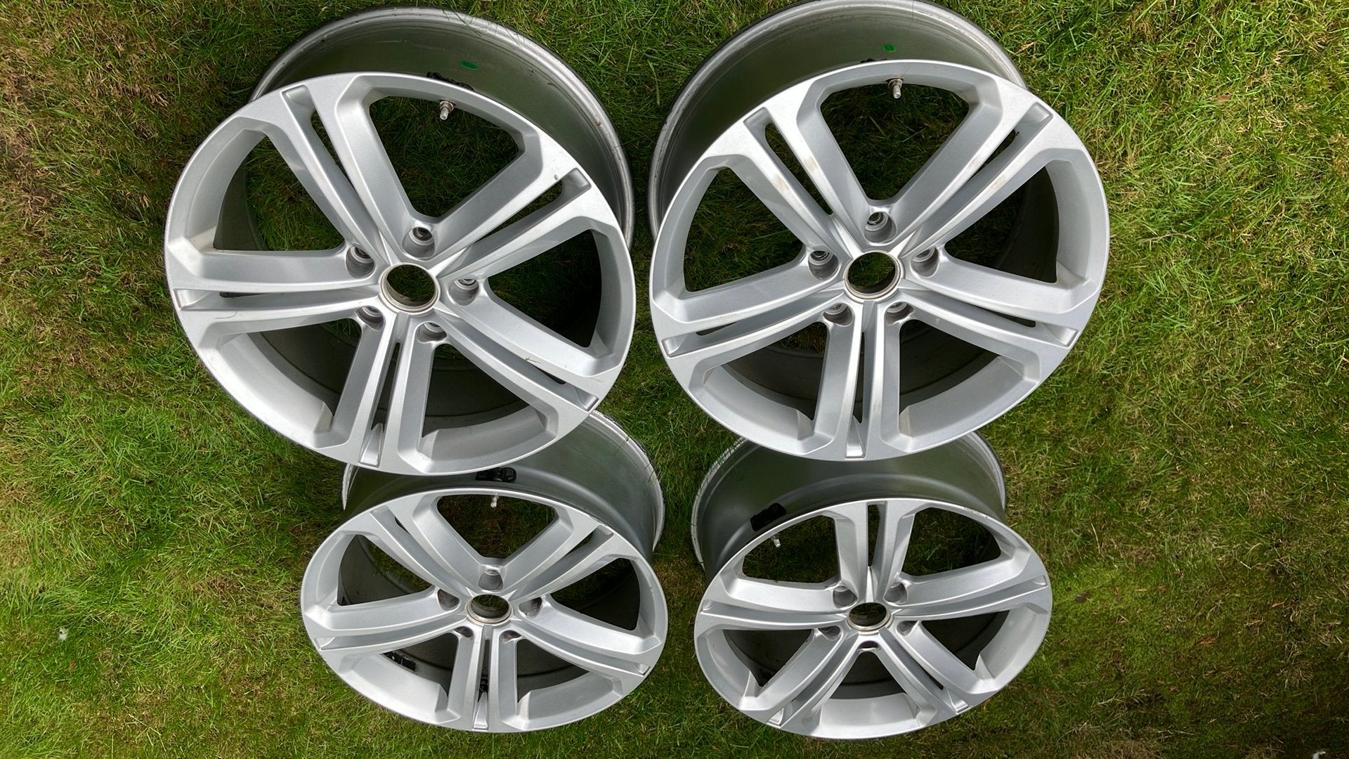 20 inch velgen met winterbanden 275 / 45 / 20 met sensoren, Ophalen, Gebruikt