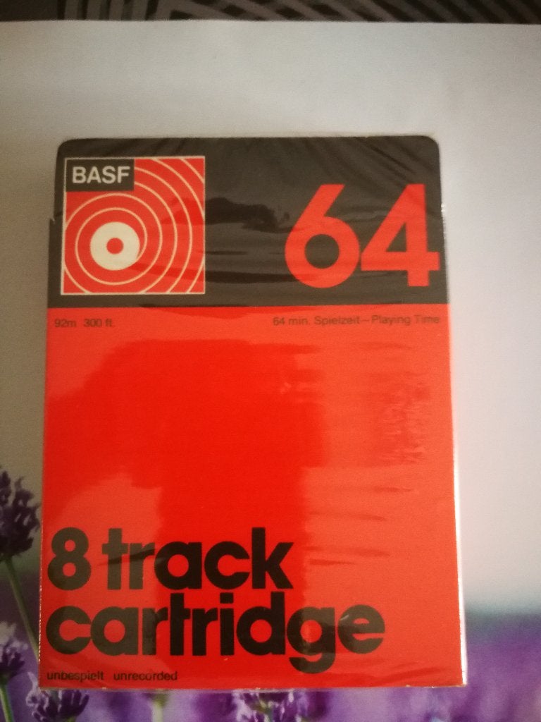 BASF64 8track cassette in verpakking, Enlèvement, Neuf, dans son emballage, 1 cassette audio, Vierge