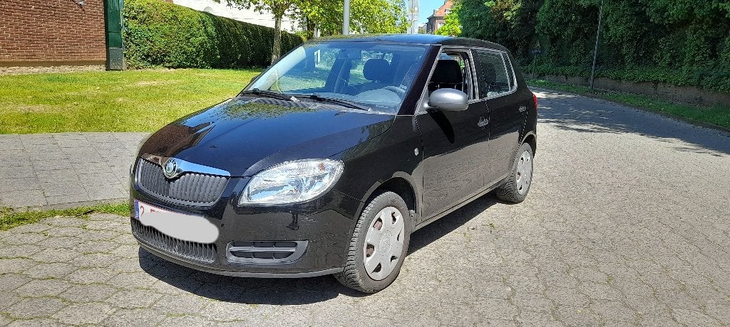Skoda fabia 1.2 prete a immatriculle, Auto's, Skoda, Voorwielaandrijving, Stof, Zwart, Zwart