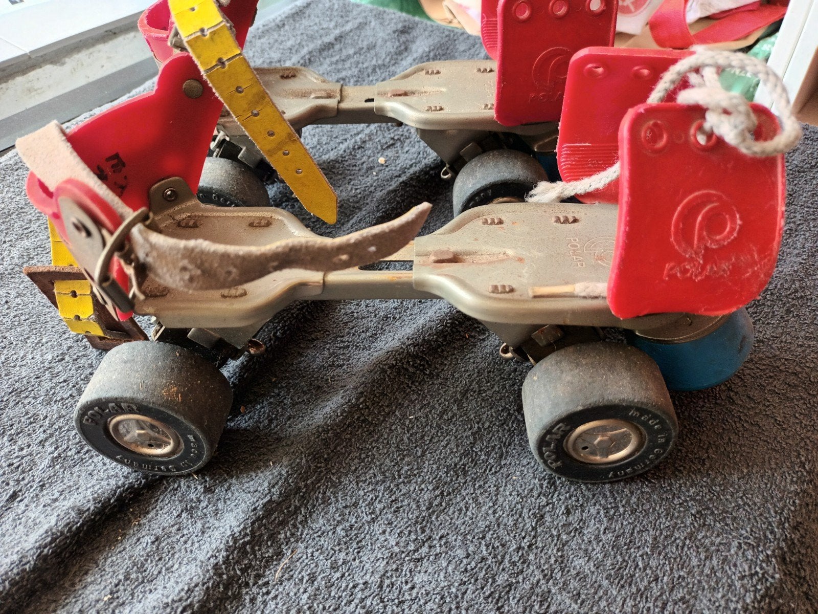 Vintage rolschaatsen, Ophalen