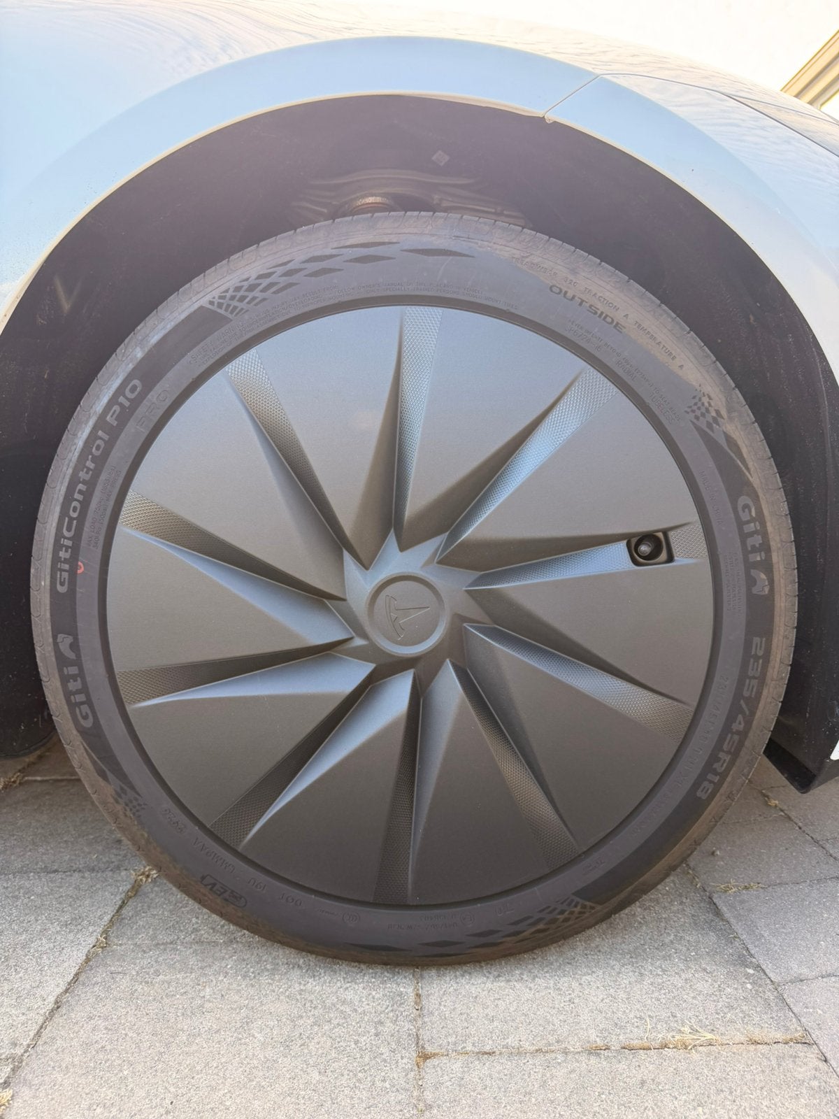 4 pneus été Giti GitiControl P10 235/45 R18 98W XL – 2100 km, Autos : Pièces & Accessoires, Véhicule de tourisme, Pneus été, Enlèvement
