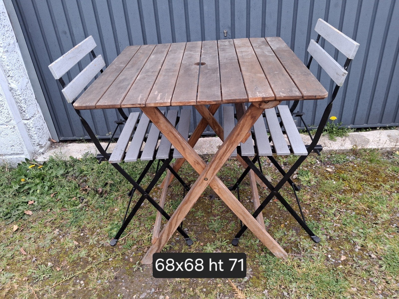 Tafel en twee stoelen, Gebruikt, Tuinset, Hout, Eettafel