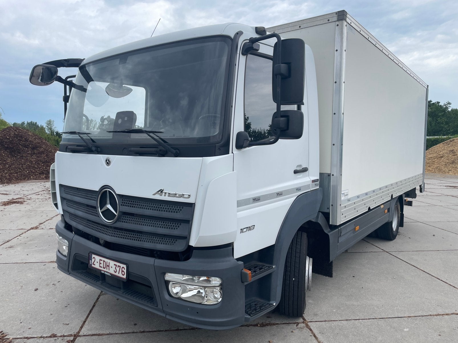 Atego Mercedes-Benz 1016 - Camion avec fourgon, Autos, Achat, Euro 6, 2 places, Carnet d'entretien