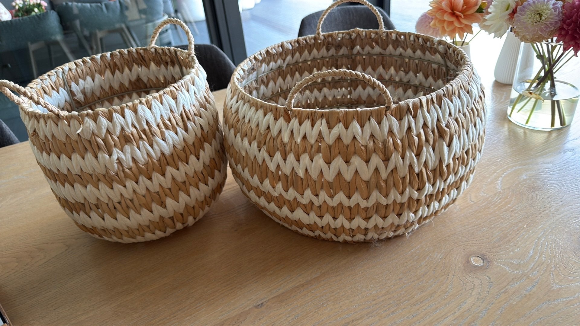 2 decoratieve gevlochten opbergmanden, Ophalen, Zo goed als nieuw, Mand, Gevlochten
