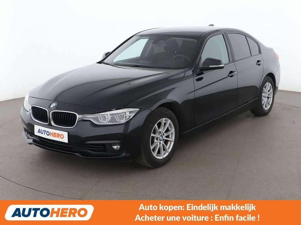 BMW 3 Serie 318 318i Advantage (bj 2018, automaat), Auto's, BMW, 4 deurs, Gebruikt, 136 pk, Zwart