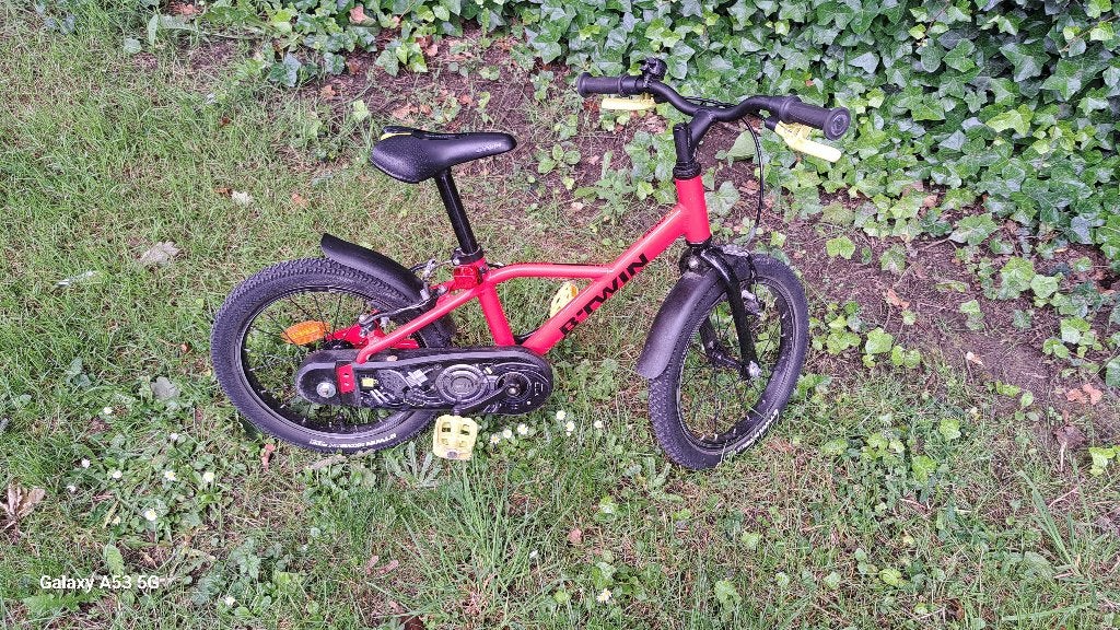 vélo btwin race 16'', Vélos & Vélomoteurs, Vélos | Garçons, Frein sur jante, Enlèvement, Utilisé, Frein à main