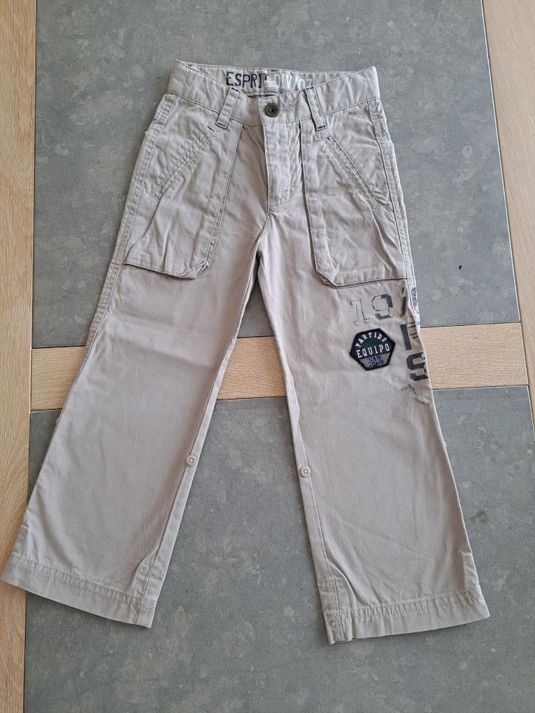 beige broek Esprit maat 104, Pantalon, Garçon, Comme neuf, Enlèvement