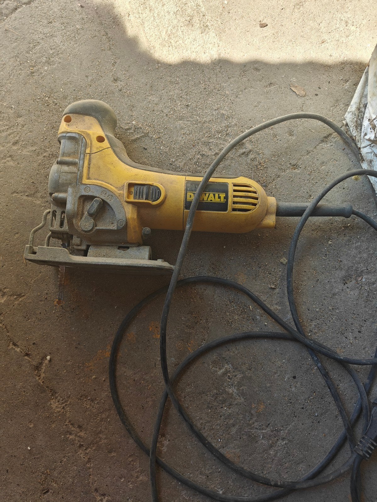 Wipzaag dewalt, Ophalen