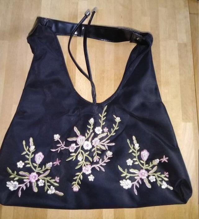 Dameshandtas met gestikt motief, Handtassen en Accessoires, Tassen | Damestassen, Zo goed als nieuw, Shopper, Overige kleuren
