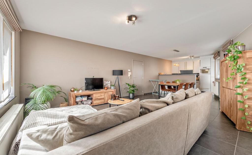 Appartement au rez-de-chaussée à vendre 8840 Oostnieuwkerke, Province de Flandre-Occidentale, 74 m², 1 pièces, Jusqu'à 200 m²