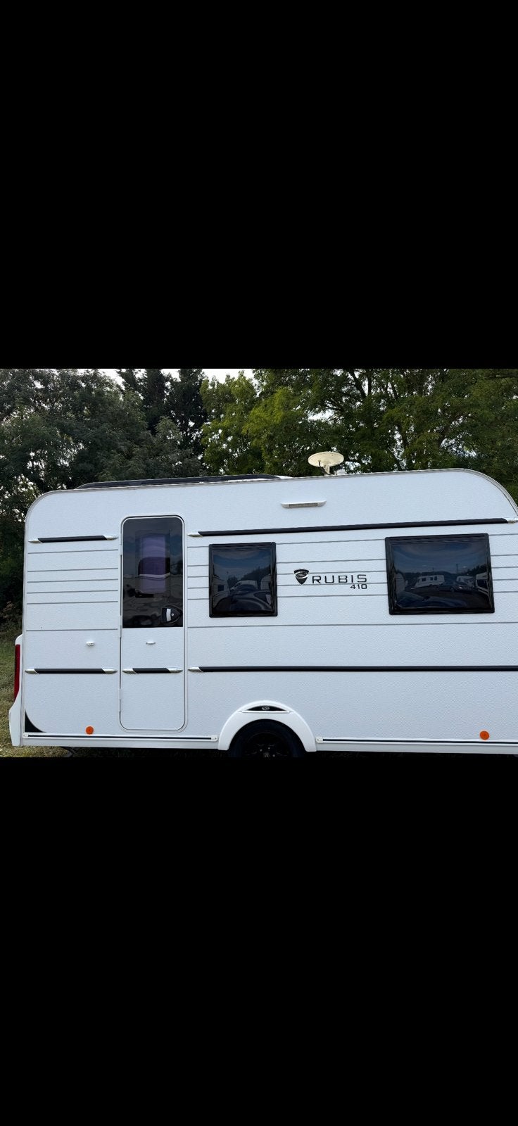 Caravan Rubis, Caravans en Kamperen, Standaardzit, Particulier, 4 tot 5 meter, 1250 - 1500 kg