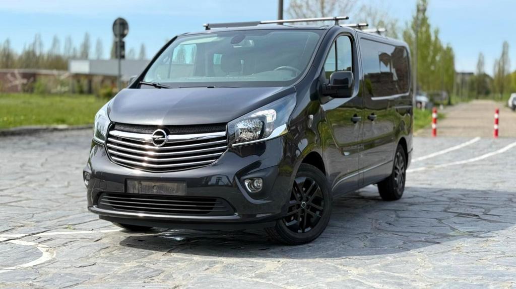 Opel vivaro 1.6d dubbel cabine Airco/Navi/Camera/Verw.zetels, Stof, 4 cilinders, Zwart, Lichtsensor