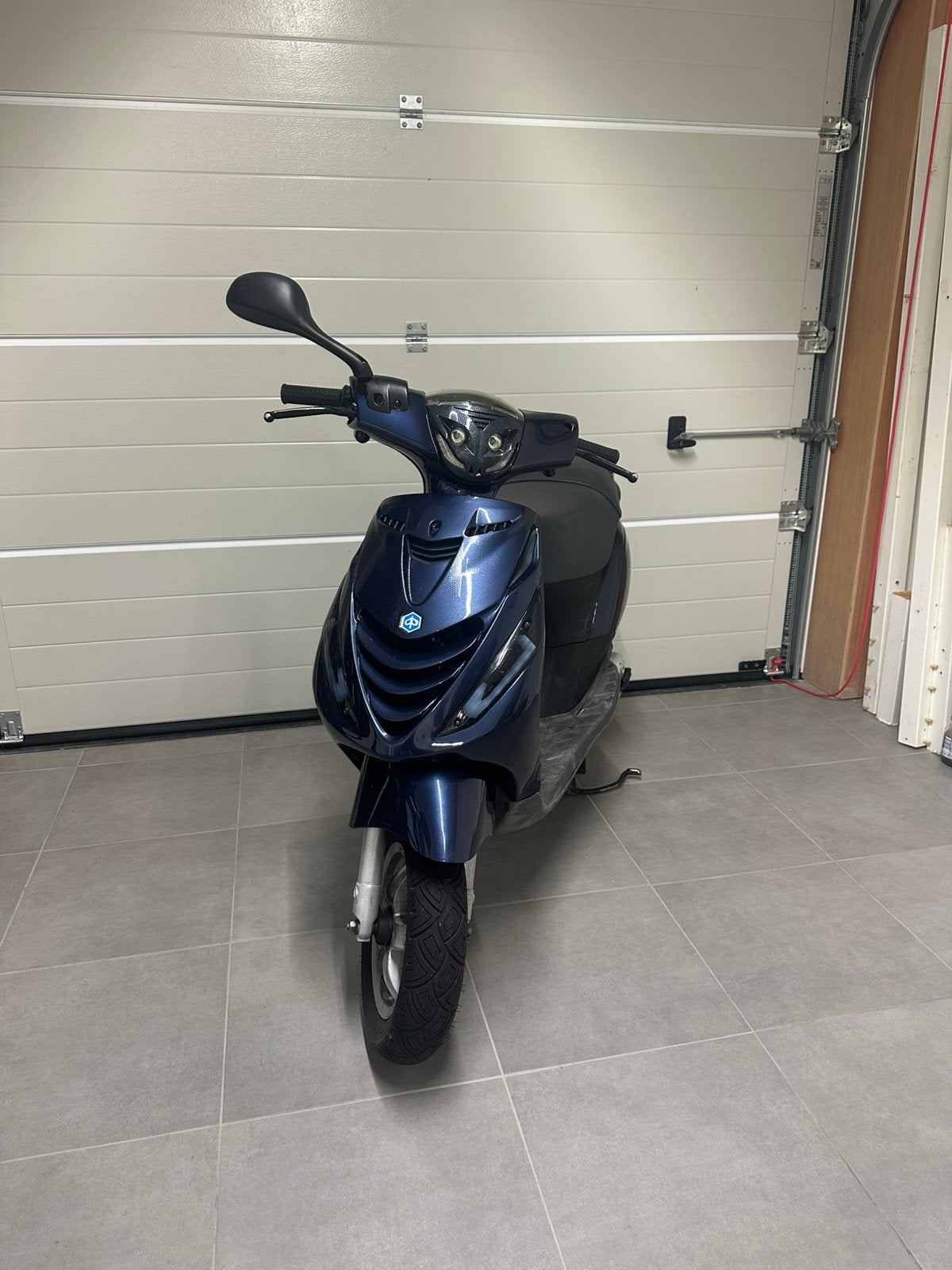 Piaggio zip B klasse, Fietsen en Brommers, Ophalen, Zo goed als nieuw, Zip