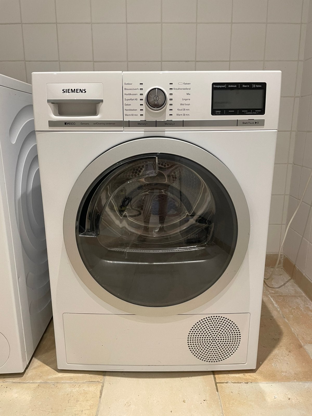 Kit pompe à chaleur Siemens iQ800 - 8 kg - A++, Reconditionné, Chargeur frontal, Enlèvement, À condensation