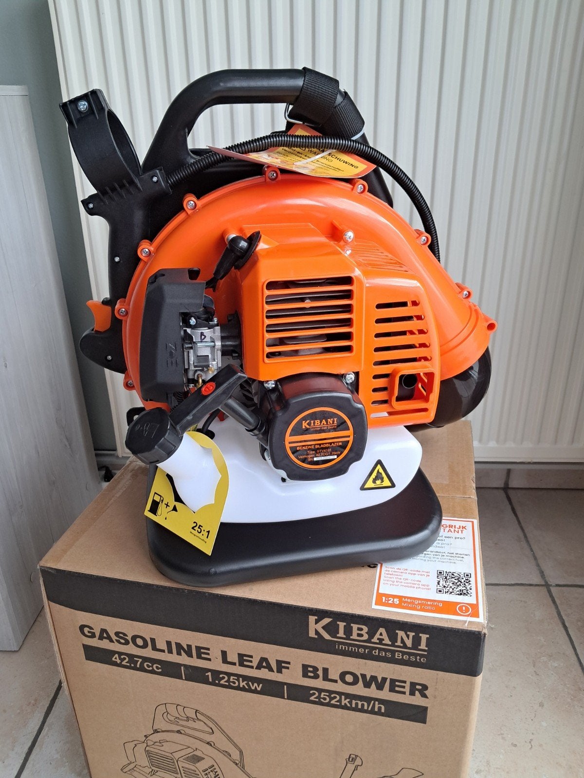 Nieuw kibani bladblazer, Ophalen, Benzine