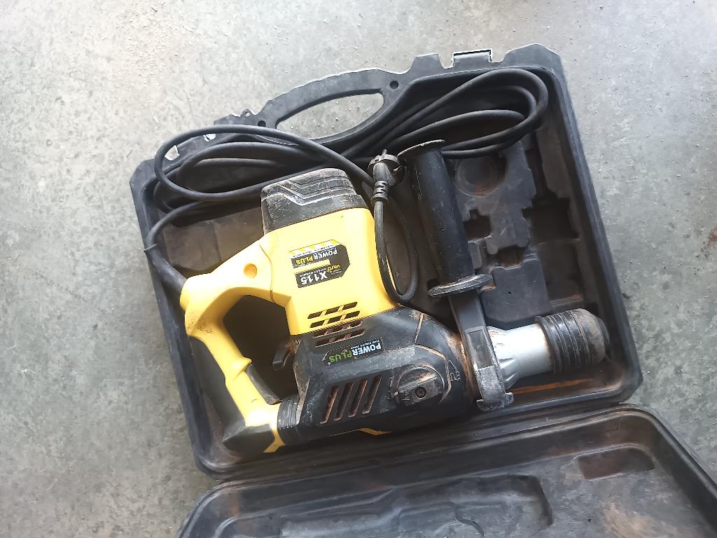 Klopboormachines powerplus 2 stuks, Doe-het-zelf en Bouw, Ophalen, Gebruikt, Boor- en/of Breekhamer