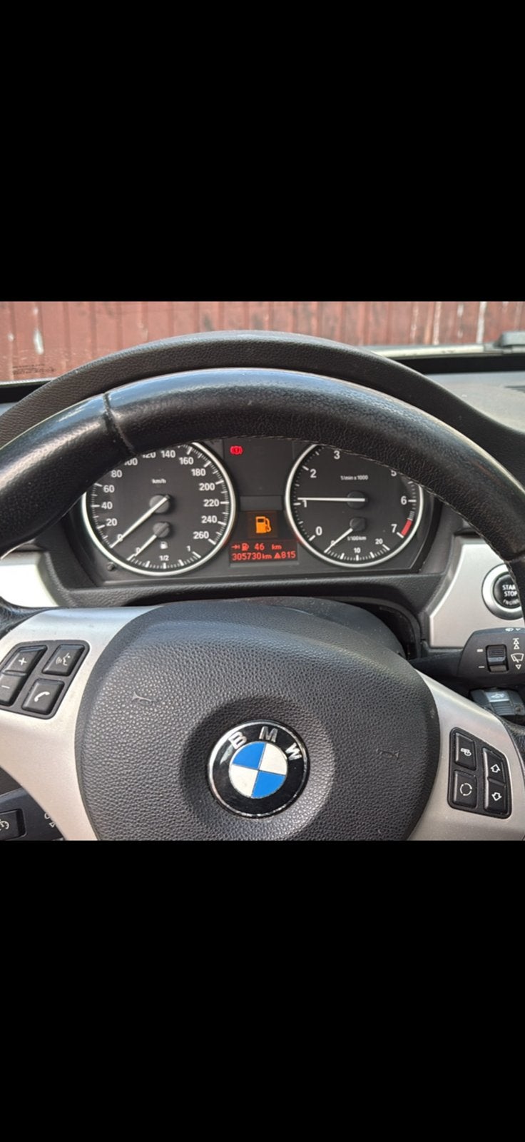 1600, Auto-onderdelen, Ophalen