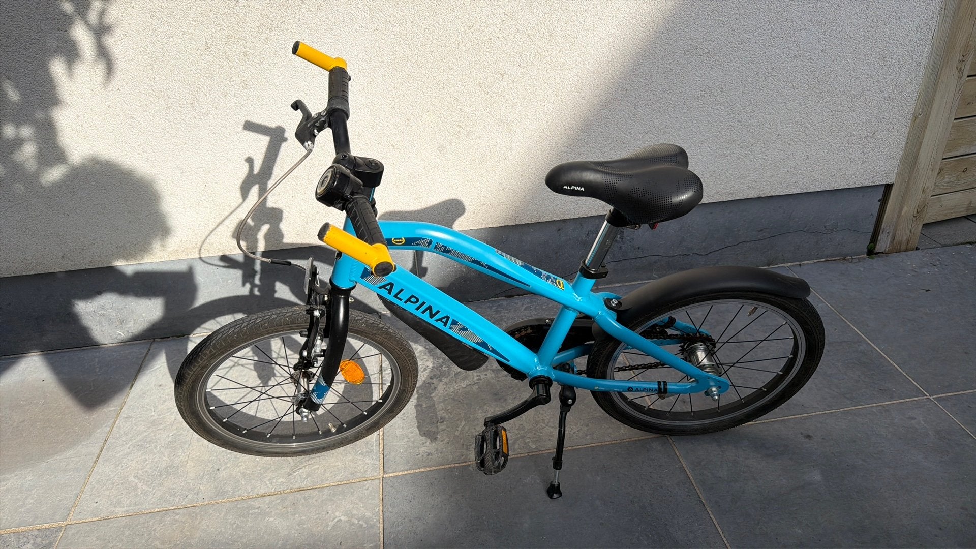 Stoere Alpina Trial 18 inch Jongens 5-7 jaar Goede staat, Ophalen, Terugtraprem, 18 inch, Handrem